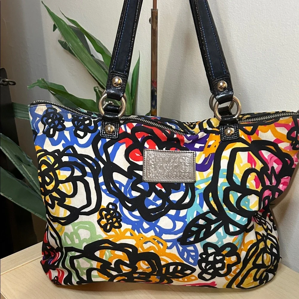 Coach Poppy Graphic Blossom Graffiti Glam Tote Bag 15531_2